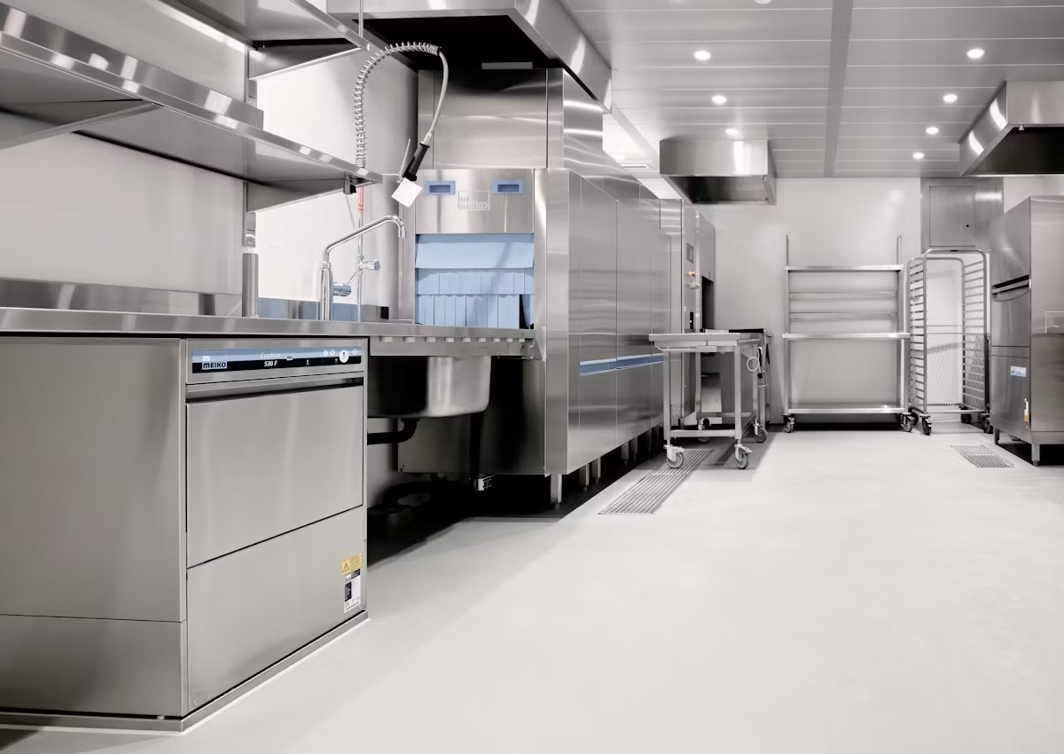 Stainless steel food processing and industrial equipment environment